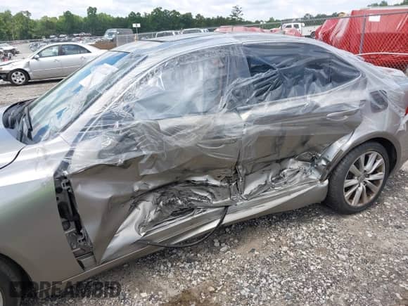 2014 Lexus IS 250 z VIN JTHBF1D27E5024829, wystawiony jako IAAI lot #42444694 z przebiegiem 108 251 mil mil oraz . Historia ofert i sprzedaży dostępna na DreamBid. Obrazek 6.