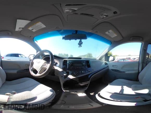 2012 Toyota Sienna с VIN 5TDKA3DC0CS015689, выставлен на аукционе IAAI как лот 43006360 с пробегом 185 607 миль миль и . История ставок и продаж доступна на DreamBid. Изображение 20.