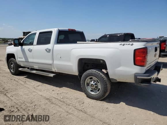2015 Chevrolet Silverado 2500HD Work Truck z VIN 1GC1KUEG0FF536514, wystawiony jako Copart lot #53471415 z przebiegiem 187 156 mil mil oraz Szkoda całkowita • Salvage title. Historia ofert i sprzedaży dostępna na DreamBid. Obrazek 2.