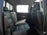 2017 Chevrolet Silverado 2500HD LTZ z VIN 1GC1KWEG8HF176939, wystawiony jako Copart lot #67659555 z przebiegiem 91 184 mil mil oraz Szkoda całkowita • Salvage title. Historia ofert i sprzedaży dostępna na DreamBid. Obrazek 10.