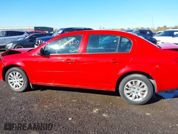 2010 Chevrolet Cobalt 1LT с VIN 1G1AD5F50A7143038, выставлен на аукционе IAAI как лот 43484302 с пробегом 196 089 миль миль и . История ставок и продаж доступна на DreamBid. Изображение 14.