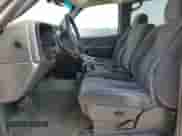 2006 Chevrolet Silverado 1500HD LT1 z VIN 1GCGK13U86F124309, wystawiony jako Copart lot #66316105 z przebiegiem 262 193 mil mil oraz Czysty tytuł • Clean title. Historia ofert i sprzedaży dostępna na DreamBid. Obrazek 7.