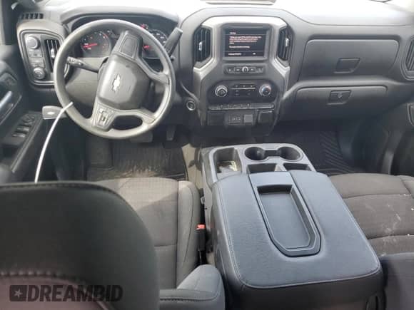 2022 Chevrolet Silverado 1500 Custom z VIN 1GCPDBEK3NZ635158, wystawiony jako Copart lot #83998125 z przebiegiem 117 667 mil mil oraz Nie do naprawy • Non repairable. Historia ofert i sprzedaży dostępna na DreamBid. Obrazek 8.