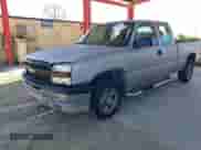 2004 Chevrolet Silverado 1500 Z71 z VIN 1GCEK19V04E259987, wystawiony jako IAAI lot #43499396 z przebiegiem 172 435 mil mil oraz . Historia ofert i sprzedaży dostępna na DreamBid. Obrazek 2.
