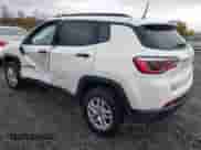 2018 Jeep Compass Sport с VIN 3C4NJDAB0JT117883, выставлен на аукционе IAAI как лот 43464152 с пробегом 90 397 миль миль и . История ставок и продаж доступна на DreamBid. Изображение 3.