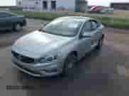 2017 Volvo S60 Dynamic с VIN YV140MTLXH2435391, выставлен на аукционе IAAI как лот 43187143 с пробегом 88 666 миль миль и . История ставок и продаж доступна на DreamBid. Изображение 2.