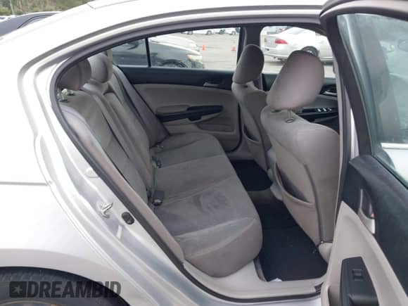 2011 Honda Accord LX с VIN 1HGCP2F33BA096825, выставлен на аукционе IAAI как лот 43390398 с пробегом 200 396 миль миль и . История ставок и продаж доступна на DreamBid. Изображение 8.