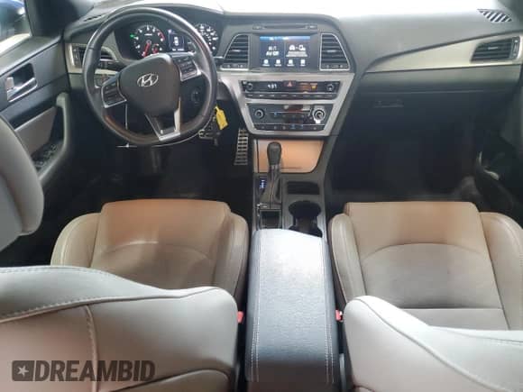 2017 Hyundai Sonata Sport с VIN 5NPE34AB3HH528229, выставлен на аукционе Copart как лот 67172855 с пробегом 57 630 миль миль и Списание • Salvage title. История ставок и продаж доступна на DreamBid. Изображение 8.