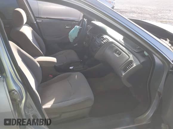 2002 Honda Accord VP with VIN 1HGCF86642A087776, listed as a IAAI auction lot 41704773 with 297,701 mi miles and . Bid and sale history available at DreamBid. Image 5.