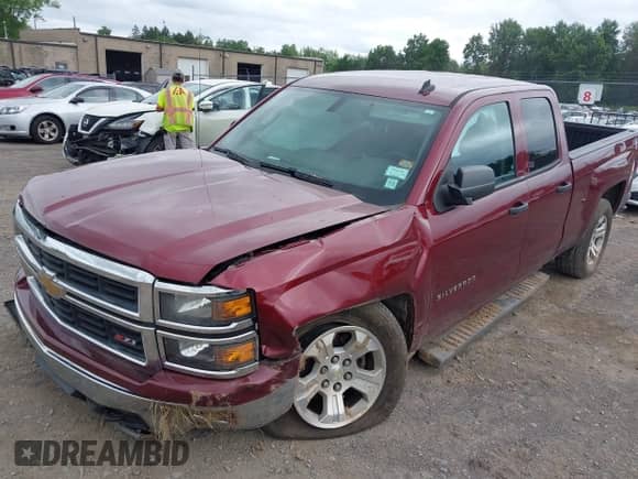 2014 Chevrolet Silverado 1500 LT z VIN 1GCVKREH5EZ209255, wystawiony jako IAAI lot #42663389 z przebiegiem 119 615 mil mil oraz . Historia ofert i sprzedaży dostępna na DreamBid. Obrazek 18.