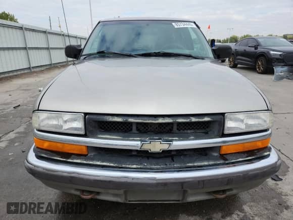 2001 Chevrolet Blazer LT с VIN 1GNDT13W812212561, выставлен на аукционе Copart как лот 85734445 с пробегом 202 742 миль миль и Списание • Salvage title. История ставок и продаж доступна на DreamBid. Изображение 5.