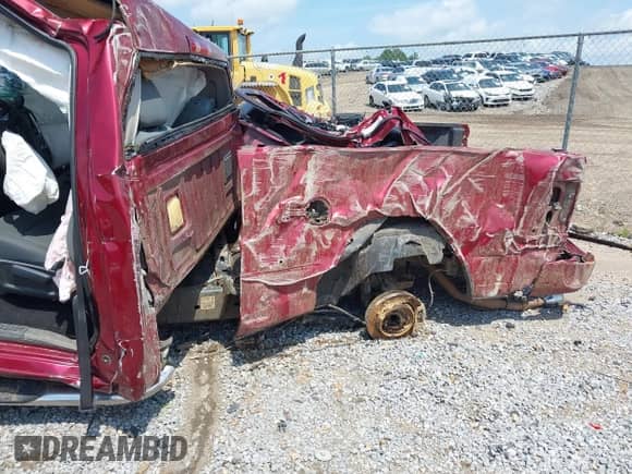 2014 Ram 1500 Express z VIN 3C6JR6AT4EG138950, wystawiony jako IAAI lot #42282723 z przebiegiem Nie podano mil oraz . Historia ofert i sprzedaży dostępna na DreamBid. Obrazek 12.