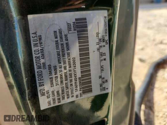 2001 Ford Mustang Standard z VIN 1FAFP404X1F163002, wystawiony jako Copart lot #85290775 z przebiegiem 255 194 mil mil oraz Szkoda całkowita • Salvage title. Historia ofert i sprzedaży dostępna na DreamBid. Obrazek 12.