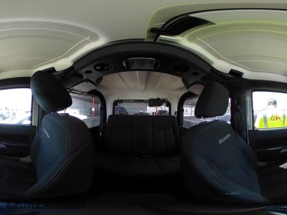 2018 Jeep Wrangler Sahara with VIN 1C4AJWBGXJL811092, listed as a IAAI auction lot 42305620 with 41,021 mi miles and . Bid and sale history available at DreamBid. Image 19.