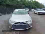 2016 Toyota Camry LE z VIN 4T1BD1FK9GU178077, wystawiony jako IAAI lot #42881844 z przebiegiem 264 207 mil mil oraz . Historia ofert i sprzedaży dostępna na DreamBid. Obrazek 12.