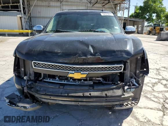 2011 Chevrolet Suburban LS с VIN 1GNSCHE01BR362643, выставлен на аукционе Copart как лот 52919815 с пробегом 180 671 миль миль и Списание • Salvage title. История ставок и продаж доступна на DreamBid. Изображение 5.