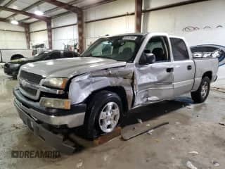 2004 Chevrolet Silverado 1500 LT with VIN 2GCEC13T641290280, listed as a Copart auction lot 84747164 with Not provided miles and Salvage title. Bid and sale history available at DreamBid. Image 1.