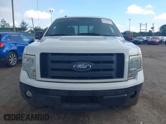 2010 Ford F-150 XL с VIN 1FTFW1EV9AFA30325, выставлен на аукционе IAAI как лот 43300896 с пробегом Не указан миль и . История ставок и продаж доступна на DreamBid. Изображение 12.