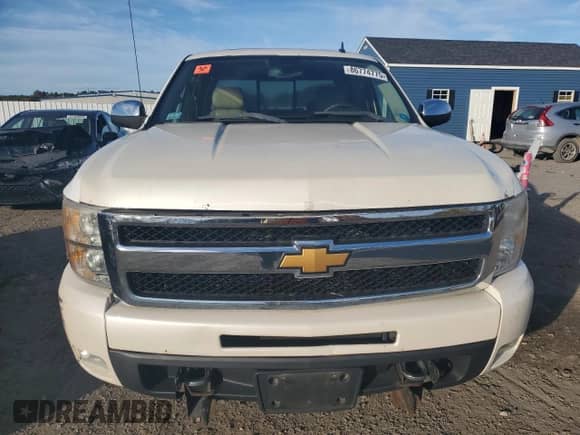 2011 Chevrolet Silverado 1500 LTZ with VIN 3GCPKTE35BG157549, listed as a Copart auction lot 86774775 with 239,101 mi miles and Clean title. Bid and sale history available at DreamBid. Image 5.