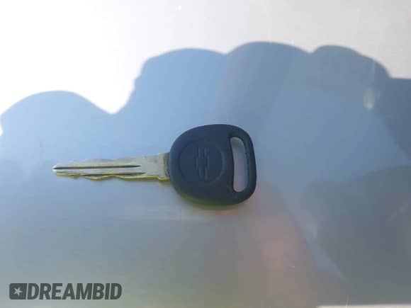 2006 Chevrolet Equinox LT z VIN 2CNDL73F066150736, wystawiony jako IAAI lot #42904531 z przebiegiem 253 024 mil mil oraz . Historia ofert i sprzedaży dostępna na DreamBid. Obrazek 11.