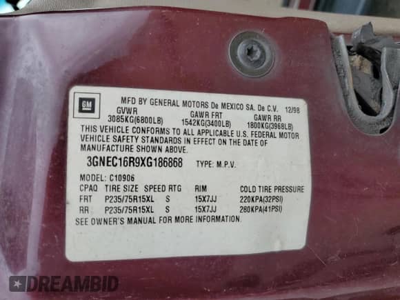 1999 Chevrolet Suburban с VIN 3GNEC16R9XG186868, выставлен на аукционе Copart как лот 67145805 с пробегом 296 144 миль миль и Списание • Salvage title. История ставок и продаж доступна на DreamBid. Изображение 13.