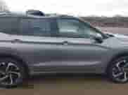 2023 Mitsubishi Outlander SEL z VIN JA4J4VA87PZ044314, wystawiony jako IAAI lot #41259803 z przebiegiem 31 927 mil mil oraz . Historia ofert i sprzedaży dostępna na DreamBid. Obrazek 13.