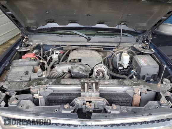 2011 Chevrolet Silverado 1500 LT z VIN 3GCPKSEA0BG130090, wystawiony jako Copart lot #57084385 z przebiegiem 113 978 mil mil oraz Szkoda całkowita • Salvage title. Historia ofert i sprzedaży dostępna na DreamBid. Obrazek 11.