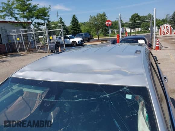 2019 Chevrolet Equinox LT z VIN 2GNAXJEV7K6230579, wystawiony jako IAAI lot #42834271 z przebiegiem 96 912 mil mil oraz . Historia ofert i sprzedaży dostępna na DreamBid. Obrazek 6.