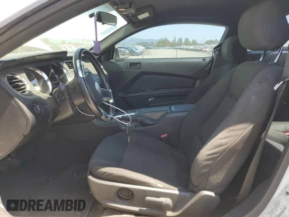 2014 Ford Mustang V6 with VIN 1ZVBP8AM0E5239768, listed as a Copart auction lot 65407285 with 195,341 mi miles and Salvage title. Bid and sale history available at DreamBid. Image 7.