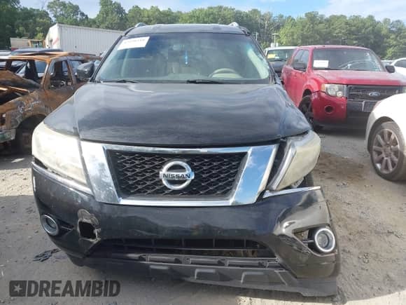 2013 Nissan Pathfinder Platinum with VIN 5N1AR2MN8DC670214, listed as a IAAI auction lot 42698510 with 216,922 mi miles and . Bid and sale history available at DreamBid. Image 11.