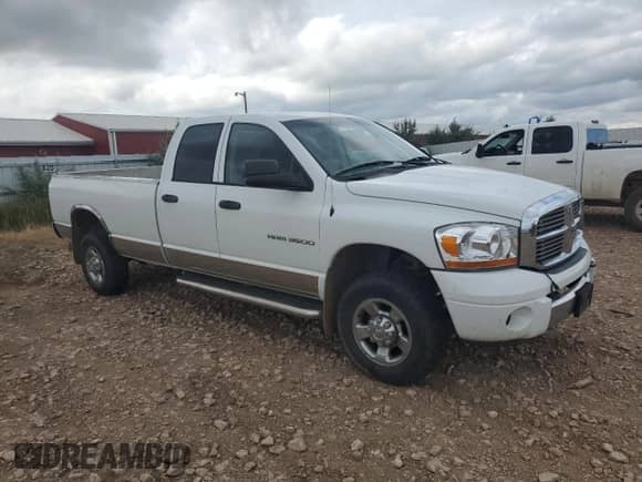 2006 Dodge 3500 SLT с VIN 3D7LX38C46G192848, выставлен на аукционе Copart как лот 70917675 с пробегом 258 653 миль миль и Списание • Salvage title. История ставок и продаж доступна на DreamBid. Изображение 4.