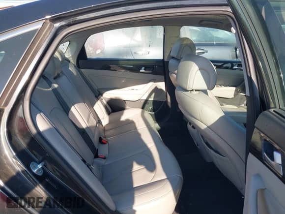 2015 Hyundai Sonata Limited z VIN 5NPE34AFXFH021439, wystawiony jako IAAI lot #43172231 z przebiegiem 199 380 mil mil oraz . Historia ofert i sprzedaży dostępna na DreamBid. Obrazek 8.