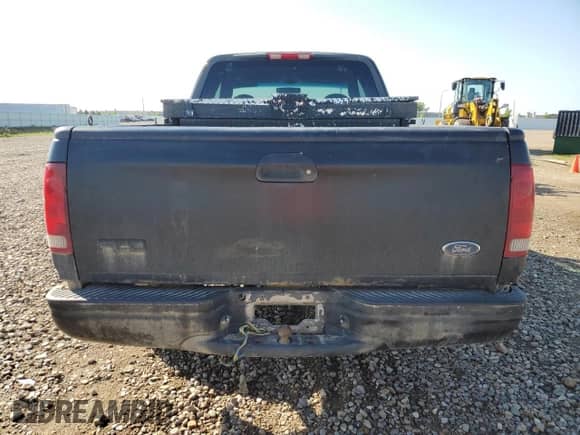 2000 Ford F-150 XL z VIN 1FTZX1729YNA19838, wystawiony jako Copart lot #58537575 z przebiegiem 254 403 mil mil oraz Czysty tytuł • Clean title. Historia ofert i sprzedaży dostępna na DreamBid. Obrazek 6.