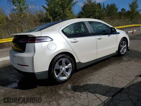 2012 Chevrolet Volt с VIN 1G1RD6E48CU115770, выставлен на аукционе Copart как лот 85191245 с пробегом 122 225 миль миль и Чистый • Clean title. История ставок и продаж доступна на DreamBid. Изображение 3.