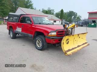 2000 Dodge Dakota Sport with VIN 1B7GG22N6YS787745, listed as a IAAI auction lot 42494500 with 130,201 mi miles and . Bid and sale history available at DreamBid. Image 1.