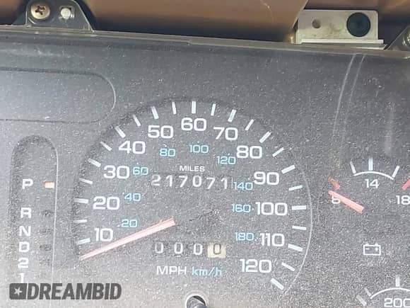 1997 Dodge 1500 с VIN 3B7HF13YXVG742322, выставлен на аукционе IAAI как лот 42331845 с пробегом 217 071 миль миль и . История ставок и продаж доступна на DreamBid. Изображение 16.