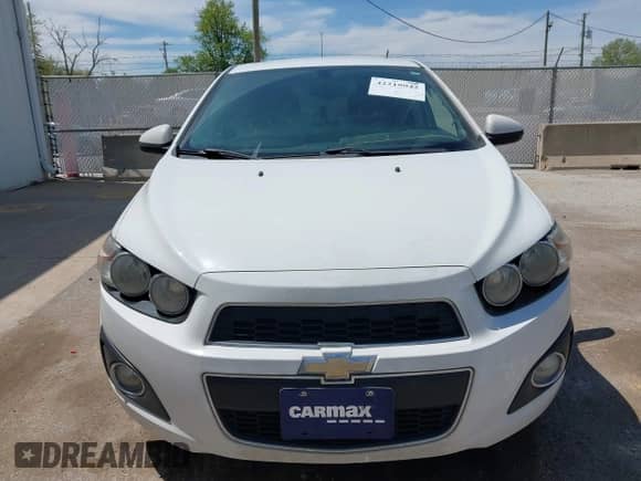 2015 Chevrolet Sonic LTZ with VIN 1G1JE5SBXF4140813, listed as a IAAI auction lot 42219942 with 102,165 mi miles and . Bid and sale history available at DreamBid. Image 12.