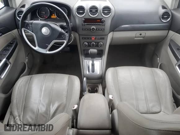 2008 Saturn VUE XR z VIN 3GSCL537X8S566492, wystawiony jako Copart lot #70267115 z przebiegiem 209 460 mil mil oraz Czysty tytuł • Clean title. Historia ofert i sprzedaży dostępna na DreamBid. Obrazek 8.
