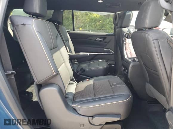 2025 Chevrolet Traverse AWD High Country с VIN 1GNEVKRS6SJ175106, выставлен на аукционе Copart как лот 68822435 с пробегом 12 807 миль миль и Списание • Salvage title. История ставок и продаж доступна на DreamBid. Изображение 11.