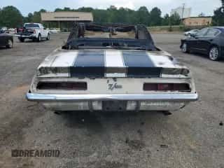 1969 Chevrolet Camaro z VIN 124679N654198, wystawiony jako Copart lot #65532135 z przebiegiem Nie podano mil oraz Szkoda całkowita • Salvage title. Historia ofert i sprzedaży dostępna na DreamBid. Obrazek 6.