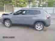 2023 Jeep Compass Latitude z VIN 3C4NJDBN9PT546487, wystawiony jako IAAI lot #43053671 z przebiegiem 16 170 mil mil oraz . Historia ofert i sprzedaży dostępna na DreamBid. Obrazek 14.