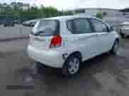 2007 Chevrolet Aveo LS с VIN KL1TD66627B768990, выставлен на аукционе IAAI как лот 42110025 с пробегом 63 822 миль миль и . История ставок и продаж доступна на DreamBid. Изображение 4.