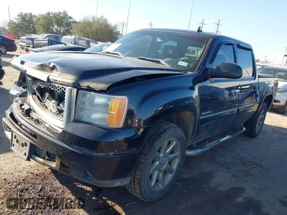 2013 GMC Sierra 1500 Denali with VIN 3GTP1XE21DG360412, listed as a IAAI auction lot 41566382 with 200,119 mi miles and . Bid and sale history available at DreamBid. Image 18.