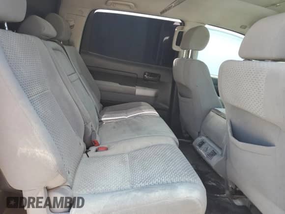 2007 Toyota Tundra SR5 z VIN 5TBET541X7S454852, wystawiony jako Copart lot #61135375 z przebiegiem Nie podano mil oraz Szkoda całkowita • Salvage title. Historia ofert i sprzedaży dostępna na DreamBid. Obrazek 10.