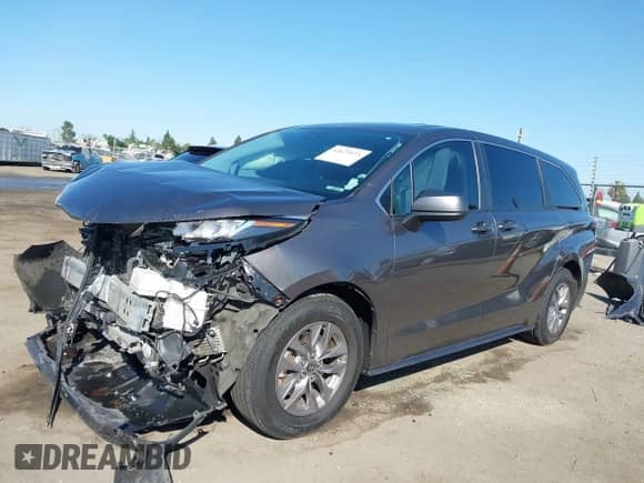 2023 Toyota Sienna LE z VIN 5TDKRKEC6PS168715, wystawiony jako IAAI lot #42627575 z przebiegiem Nie podano mil oraz . Historia ofert i sprzedaży dostępna na DreamBid. Obrazek 15.