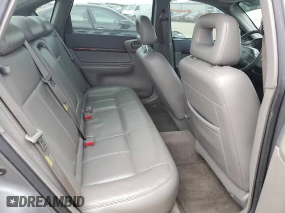 2005 Chevrolet Impala LS with VIN 2G1WH52K559272404, listed as a Copart auction lot 85717255 with 211,236 mi miles and Salvage title. Bid and sale history available at DreamBid. Image 10.