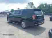 2023 Chevrolet Suburban Premier z VIN 1GNSKFKDXPR385697, wystawiony jako IAAI lot #42601771 z przebiegiem 75 487 mil mil oraz . Historia ofert i sprzedaży dostępna na DreamBid. Obrazek 3.