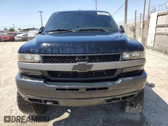 2002 Chevrolet Silverado 2500HD LS with VIN 1GCHK23G92F109378, listed as a Copart auction lot 68045575 with 156,336 mi miles and Salvage title. Bid and sale history available at DreamBid. Image 5.