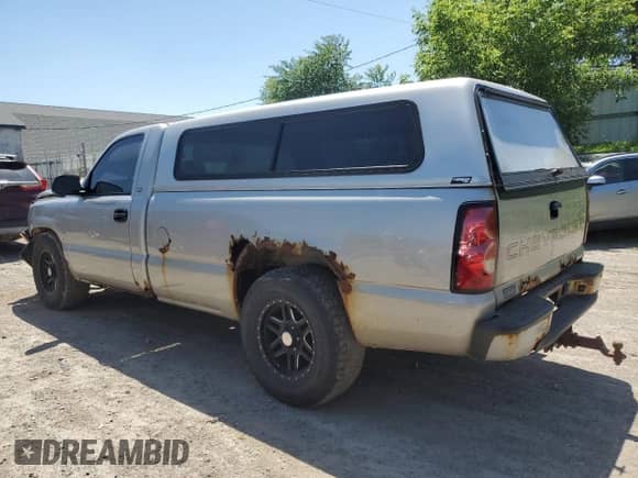 2004 Chevrolet Silverado 1500 с VIN 1GCEC14X94Z149485, выставлен на аукционе Copart как лот 61938015 с пробегом 165 449 миль миль и Чистый • Clean title. История ставок и продаж доступна на DreamBid. Изображение 2.