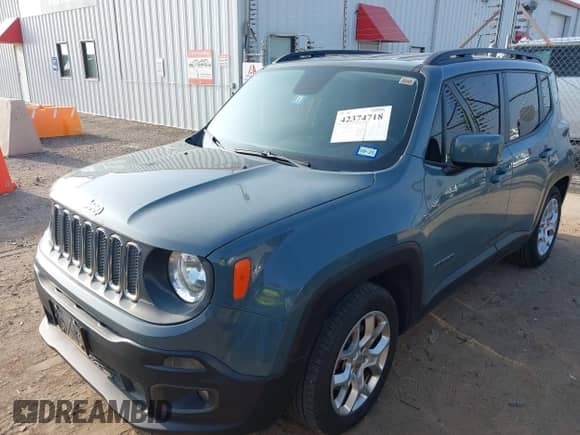 2017 Jeep Renegade Latitude z VIN ZACCJABB3HPE72746, wystawiony jako IAAI lot #42374718 z przebiegiem 92 272 mil mil oraz . Historia ofert i sprzedaży dostępna na DreamBid. Obrazek 17.